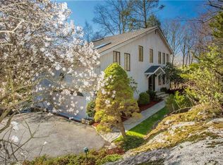 1067 Hardscrabble Rd, Chappaqua, NY 10514