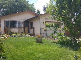725 NE Wharton Dr, Grants Pass, OR 97526