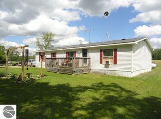 6097 S Lapearl Rd, Mount Pleasant, MI 48858