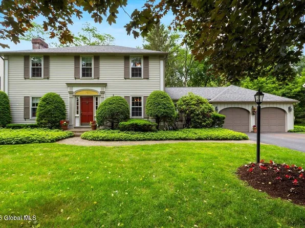 12 Longwood Drive, Delmar, NY 12054