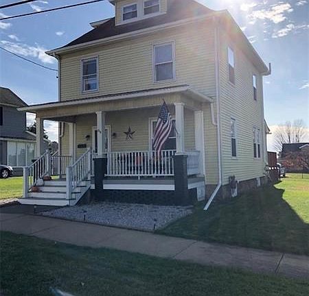 3rd image of 89 Juniper St