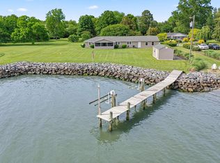 4194 Hales Point Rd, Farnham, VA 22460