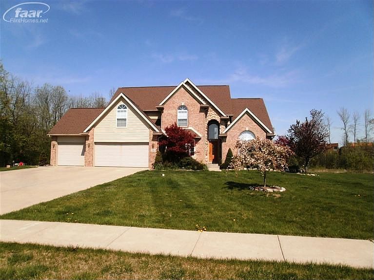 1st image of 7413 Paradise Dr
