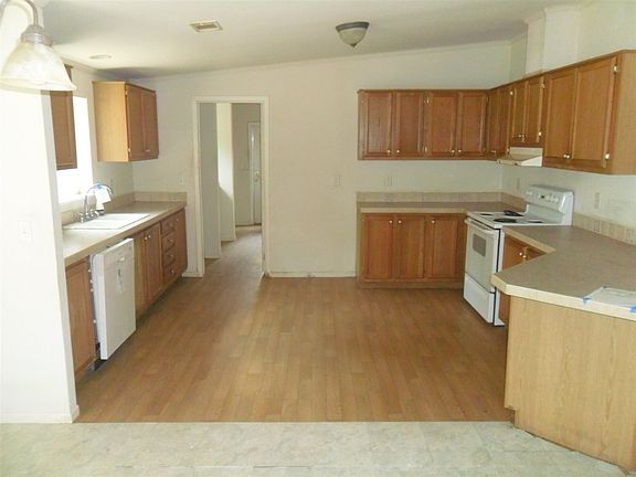 4th image of 360 County Road 3632