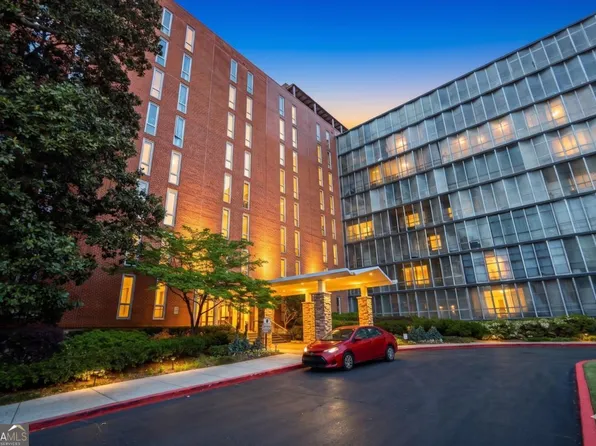 3060 Pharr Court North NW APT 114, Atlanta, GA 30305