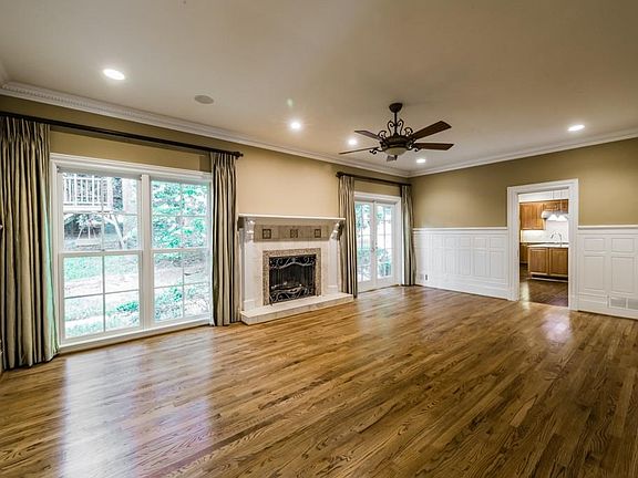 5th image of 1950 Carlington Ct NE