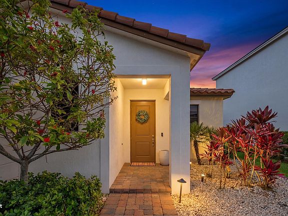 4th image of 5545 Starfish Road