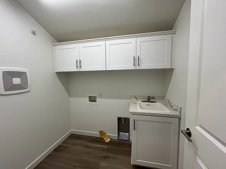 1715 Terrace Hill Dr — Photo 22
