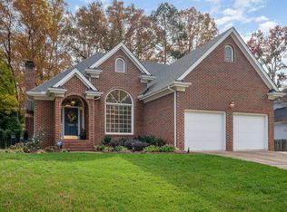 8608 Davishire Dr, Raleigh, NC 27615