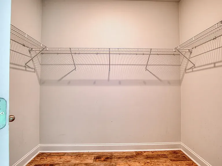 2632 Goldfinch Dr — Photo 6