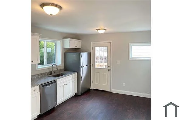Building Photo - 1812 Colmar Rd