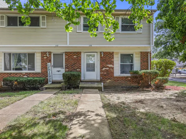110 Beaconridge Dr, Bolingbrook, IL 60440