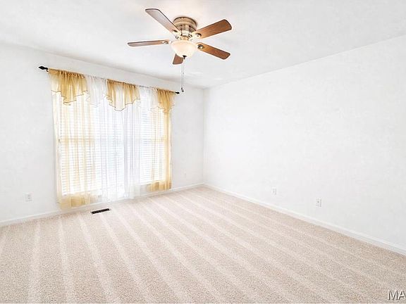 5th image of 1155 Villa Flora Dr