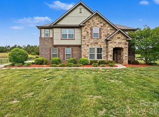 502 Alucio Ct, Matthews, NC 28104