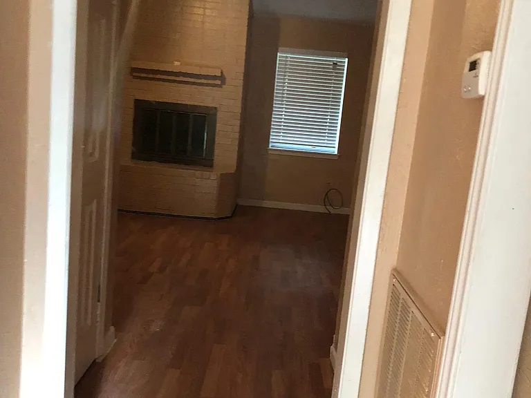 323 Kingsport St — Photo 4