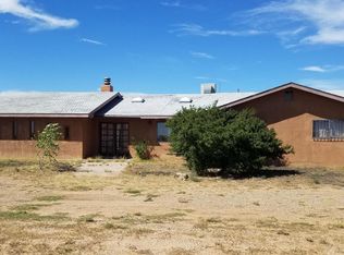 443 Meadowlake Rd, Los Lunas, NM 87031