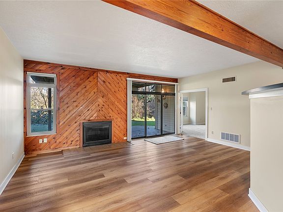 5th image of 1267 Norberry Ct APT 31