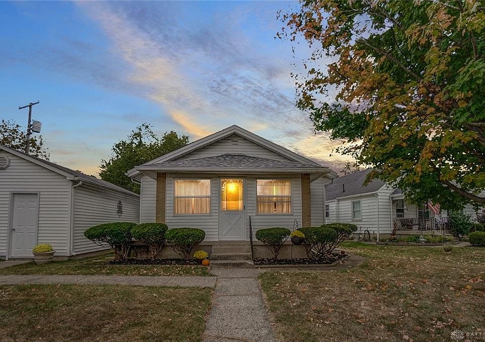 1st image of 2855 Ferncliff Ave