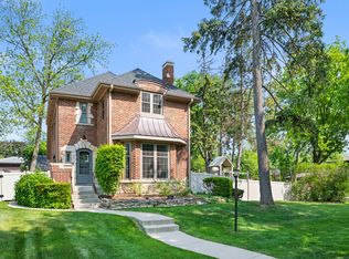 1437 S Vine Ave, Park Ridge, IL 60068