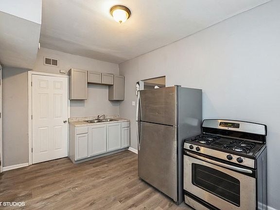 4th image of 1322 S Kildare Ave APT 2