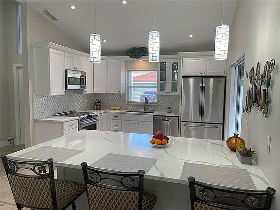 5th image of 1262 Naples Lake Dr