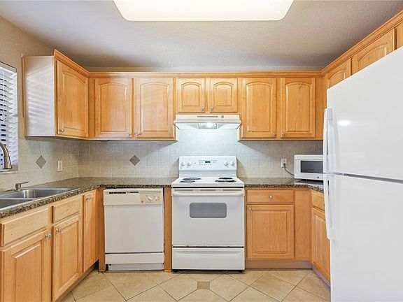 3rd image of 6150 GULFPORT BOULEVARD S #202