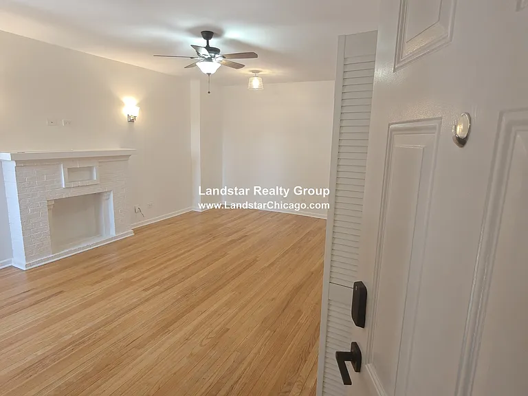 3743 W Argyle St #3 — Photo 2