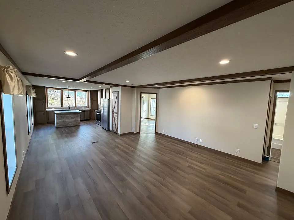 3 bed, 1344 sqft, $1,350 — Photo 3