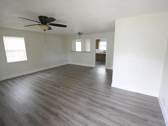 2nd image of 6229 Clover Ridge St