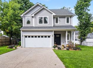1320 Parkway, Waterford, MI 48328