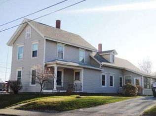6 Royal St, Winthrop, ME 04364