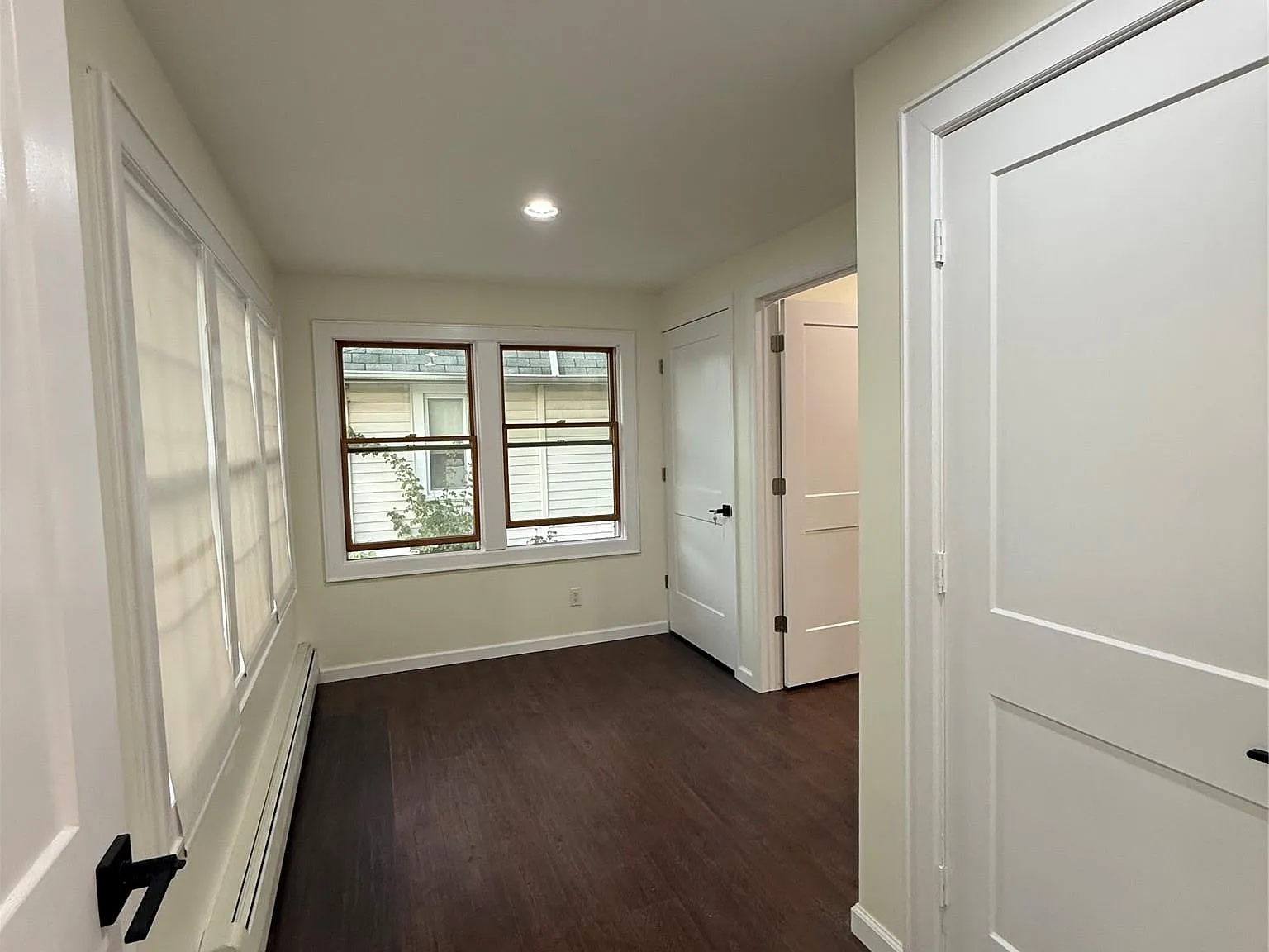 2 bed, 995 sqft, $3,599 — Photo 2