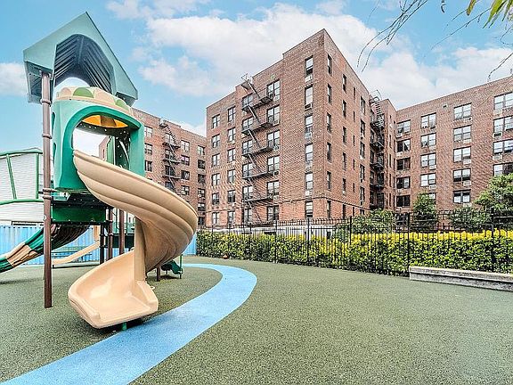 3rd image of 1213 Avenue Unit A27