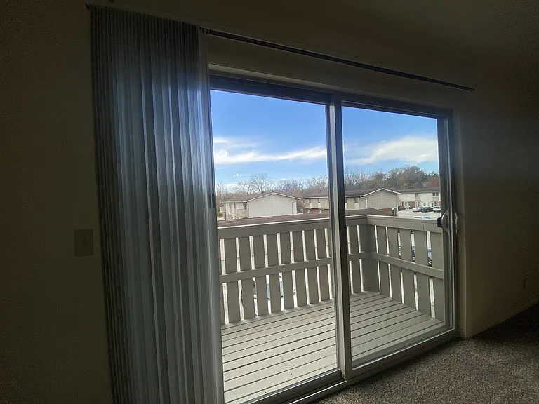 Kimberly Club Apartments — Photo 182
