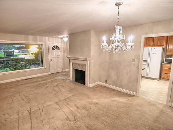 2nd image of 3461 Surf Ct