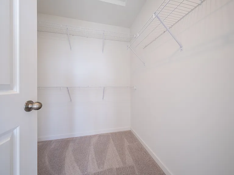10429 Ithaca Ln N — Photo 13