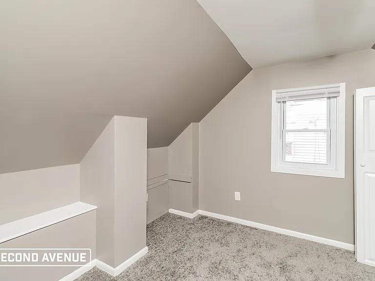 120 Bryant Dr — Photo 7