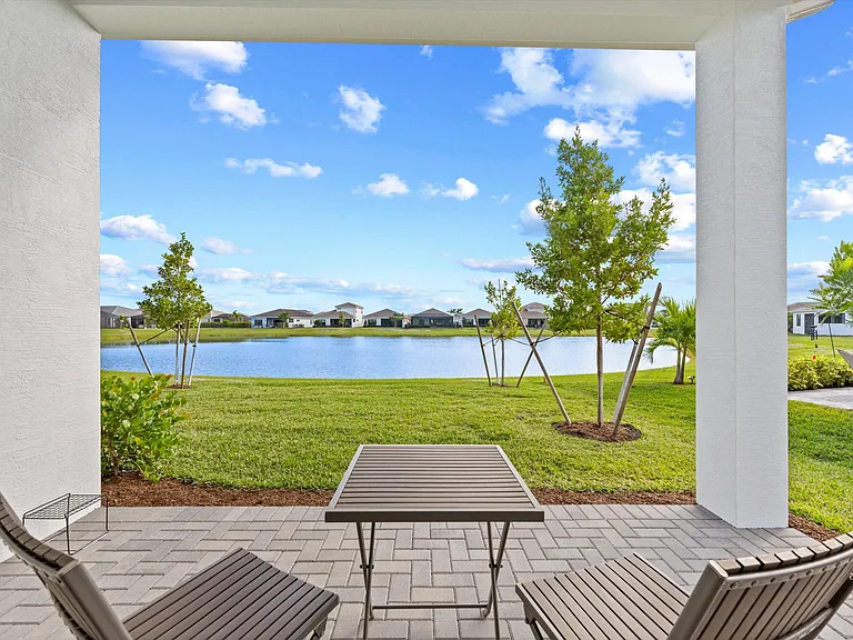 4823 Saint Armands Way — Photo 23