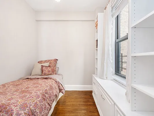 Sold by Sotheby's International Realty | media 15