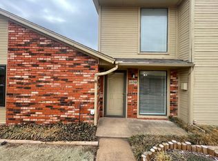 1113 Sequoyah St APT B, Edmond, OK 73003