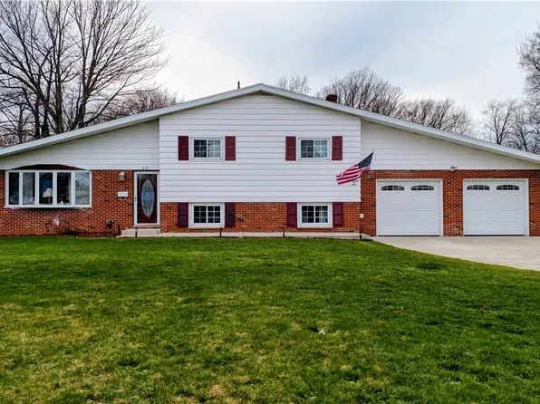 831 Mill St, Conneaut, OH 44030