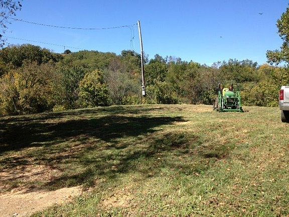 2nd image of 5560 Highway 330