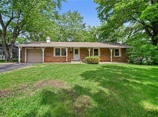 7025 Halsey St, Shawnee, KS 66216