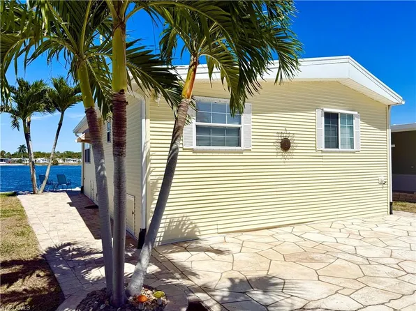 381 Leopard LN #381, NAPLES, FL 34114