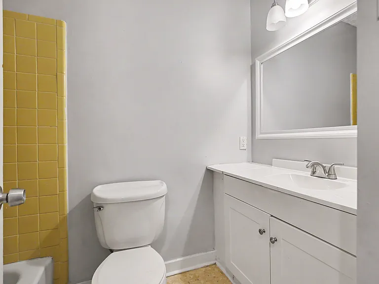2120 Sandgate Cir — Photo 5