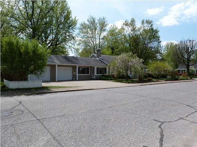 1st image of 2801 Bayard Park Dr