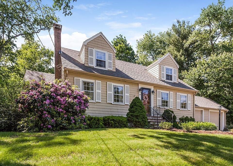 1st image of 76 Pine Ln
