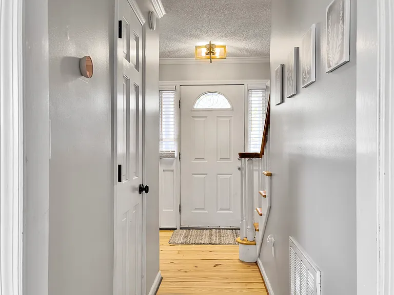 7900 Elderberry Cir — Photo 25