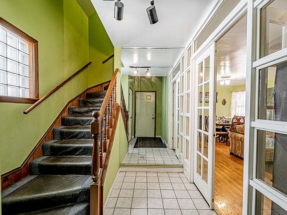 2nd image of 2033 N Karlov Ave