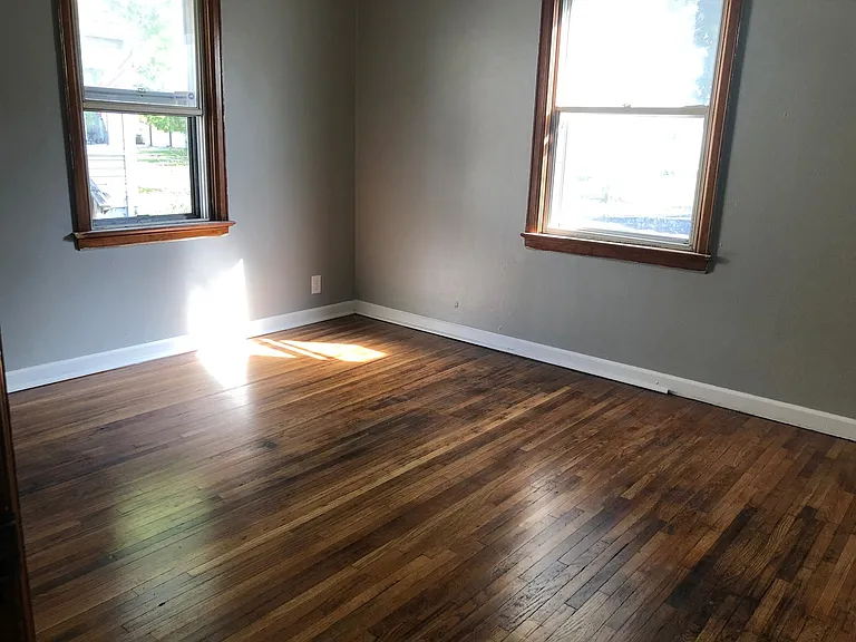 121 Butler Ave — Photo 6
